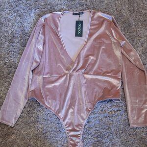 Boohoo Long Sleeved Wrap Front Velvet Body Suit / Size 16